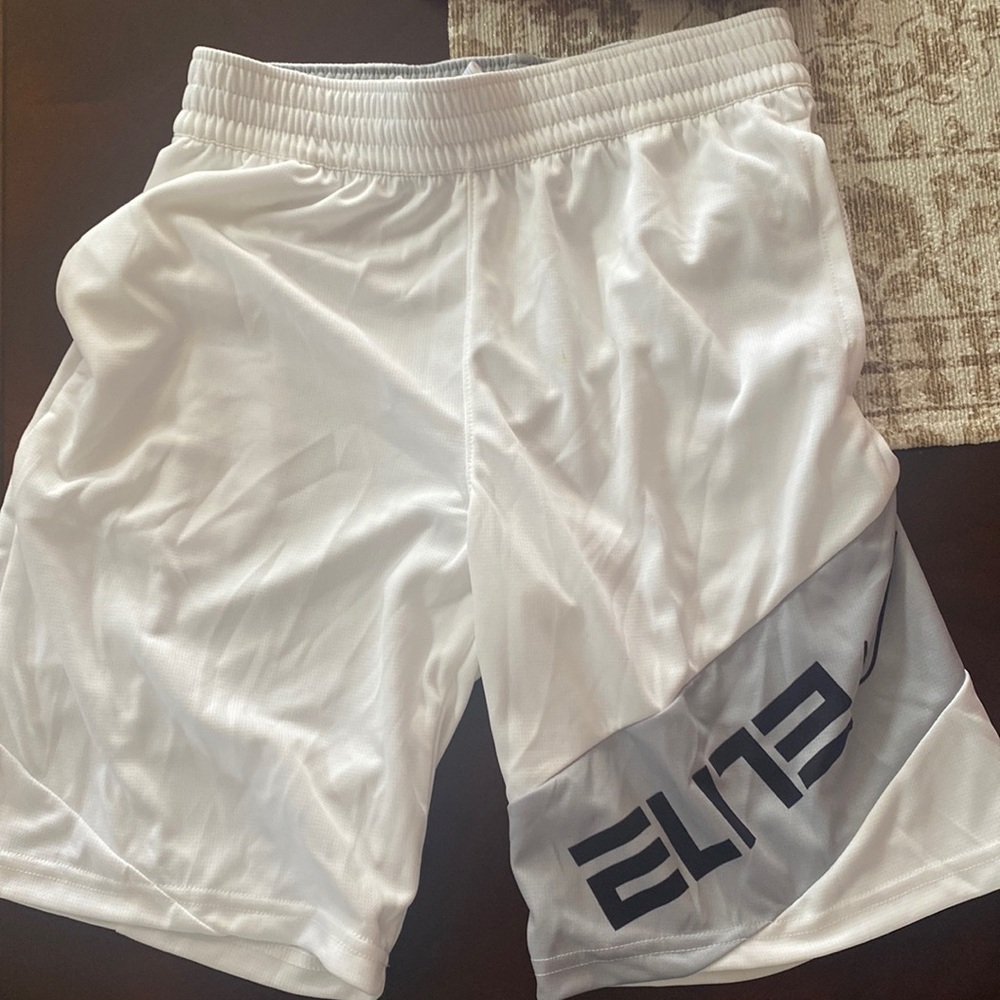 Boys Nike Elite shorts brand new with tags